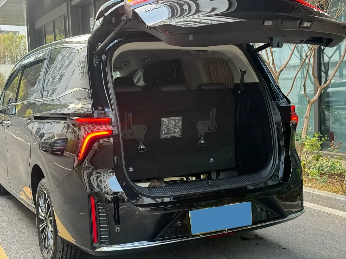 2026 DongFeng Forthing XingHai V9 1.5T 154HP L4 1DHT PHEV,autocango,china used car exporter,china ev exporter,chinese used car exporter,chinese used ev exporter