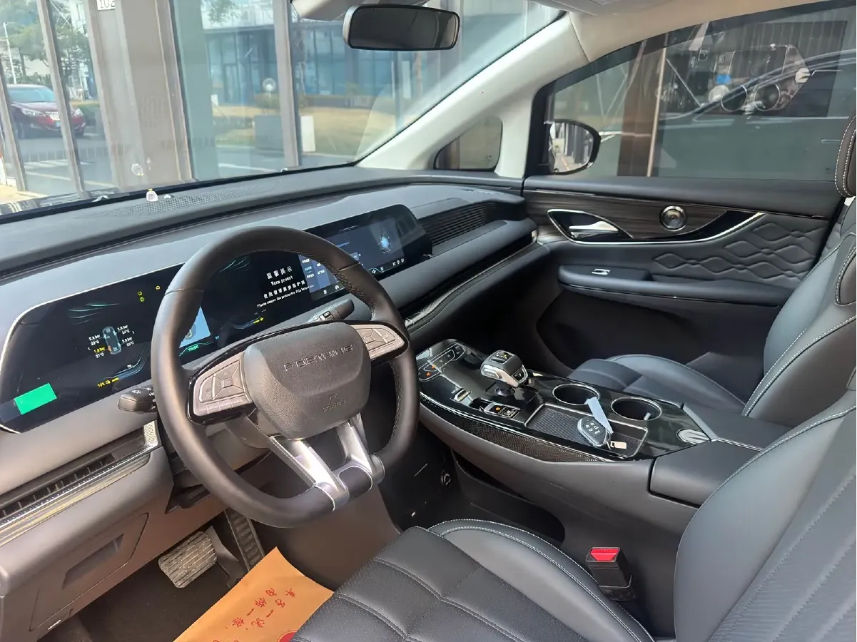 2026 DongFeng Forthing XingHai V9 1.5T 154HP L4 1DHT PHEV,autocango,china used car exporter,china ev exporter,chinese used car exporter,chinese used ev exporter