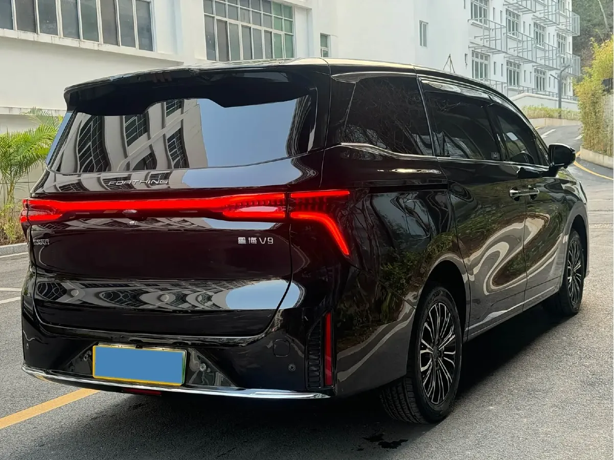 2026 DongFeng Forthing XingHai V9 1.5T 154HP L4 1DHT PHEV,autocango,china used car exporter,china ev exporter,chinese used car exporter,chinese used ev exporter