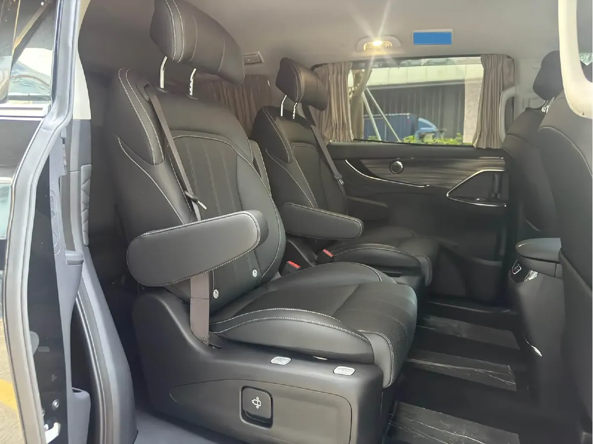 2026 DongFeng Forthing XingHai V9 1.5T 154HP L4 1DHT PHEV,autocango,china used car exporter,china ev exporter,chinese used car exporter,chinese used ev exporter