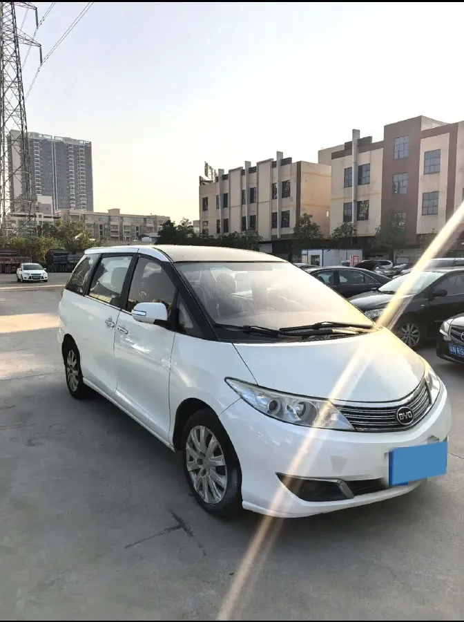 2013 BYD M6 2.4L 160HP L4 4AT,autocango,china used car exporter,china ev exporter,chinese used car exporter,chinese used ev exporter