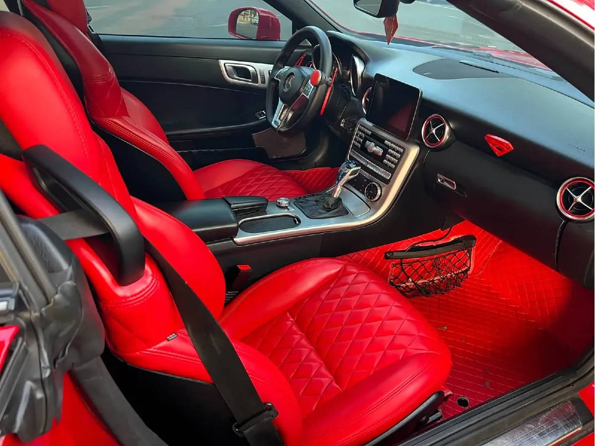 2011 Mercedes-Benz SLK Class 1.8T 184HP L4 7AT,autocango,china used car exporter,china ev exporter,chinese used car exporter,chinese used ev exporter