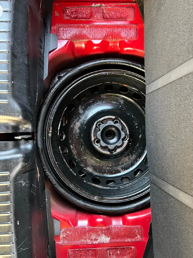 2011 Mercedes-Benz SLK Class 1.8T 184HP L4 7AT,autocango,china used car exporter,china ev exporter,chinese used car exporter,chinese used ev exporter