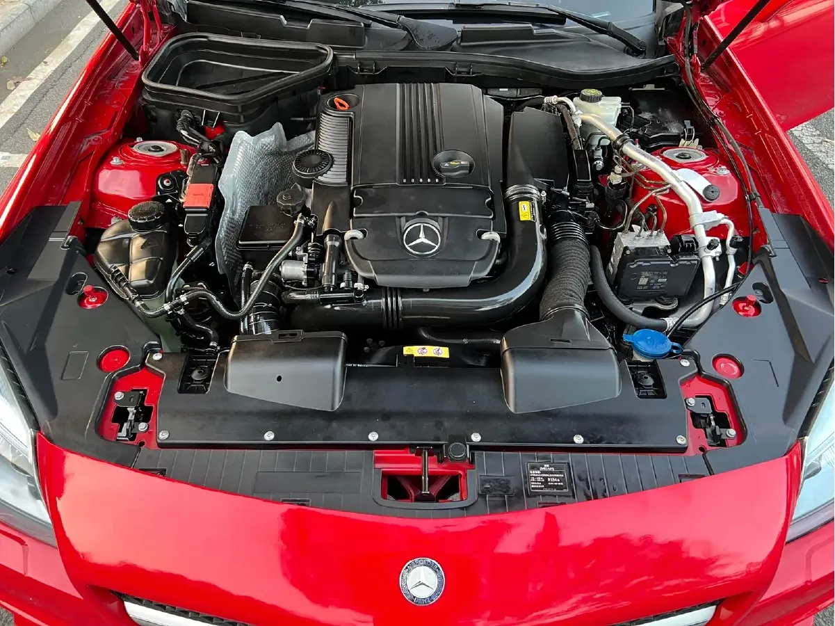 2011 Mercedes-Benz SLK Class 1.8T 184HP L4 7AT,autocango,china used car exporter,china ev exporter,chinese used car exporter,chinese used ev exporter