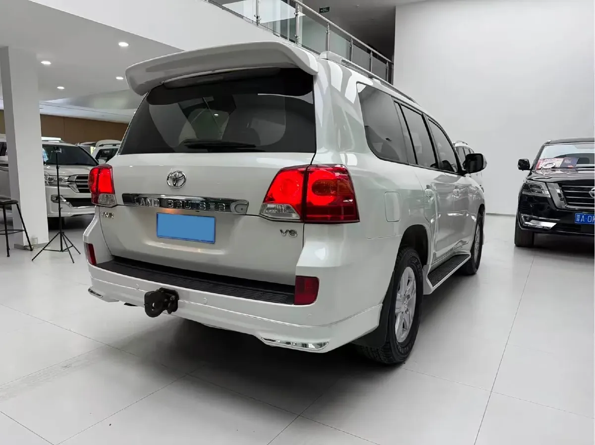 2013 Toyota FJ Cruiser 4.0L 272HP V6 5AT,autocango,china used car exporter,china ev exporter,chinese used car exporter,chinese used ev exporter