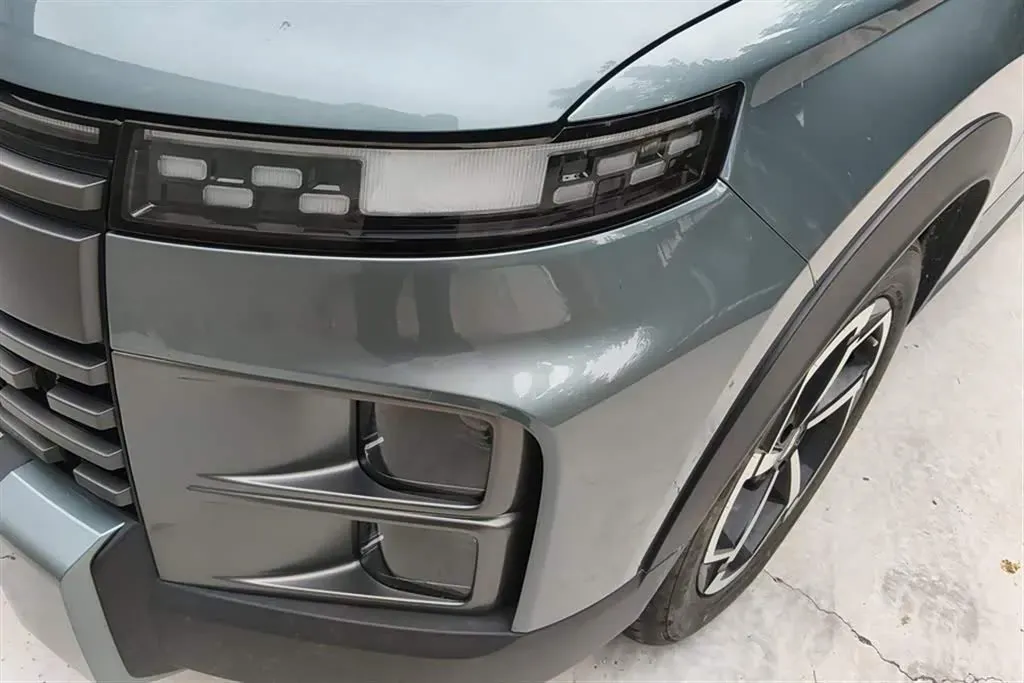 2023 Chery Exploration 06 1.6T 197HP L4 7DCT,autocango,china used car exporter,china ev exporter,chinese used car exporter,chinese used ev exporter