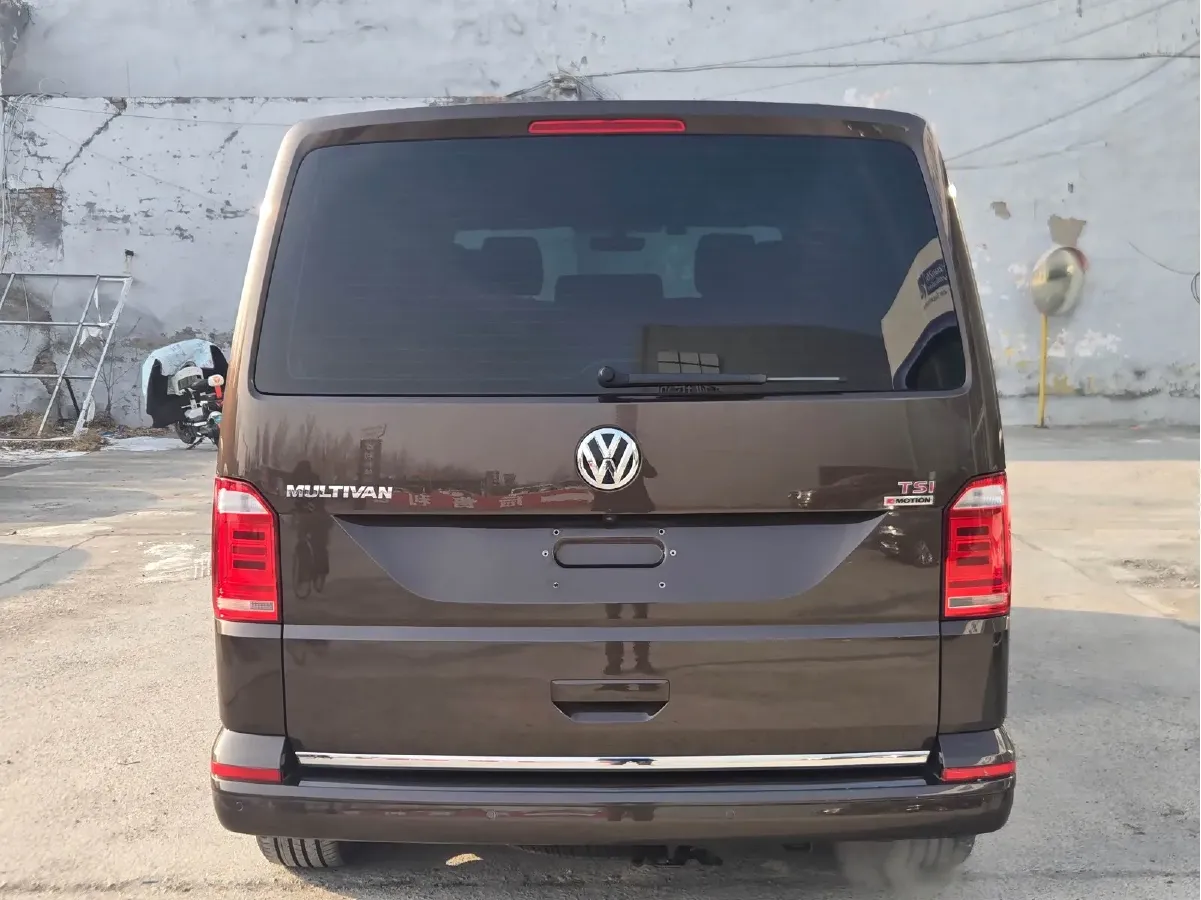 2016 Volkswagen Multivan 2.0T 204HP L4 7DCT,autocango,china used car exporter,china ev exporter,chinese used car exporter,chinese used ev exporter