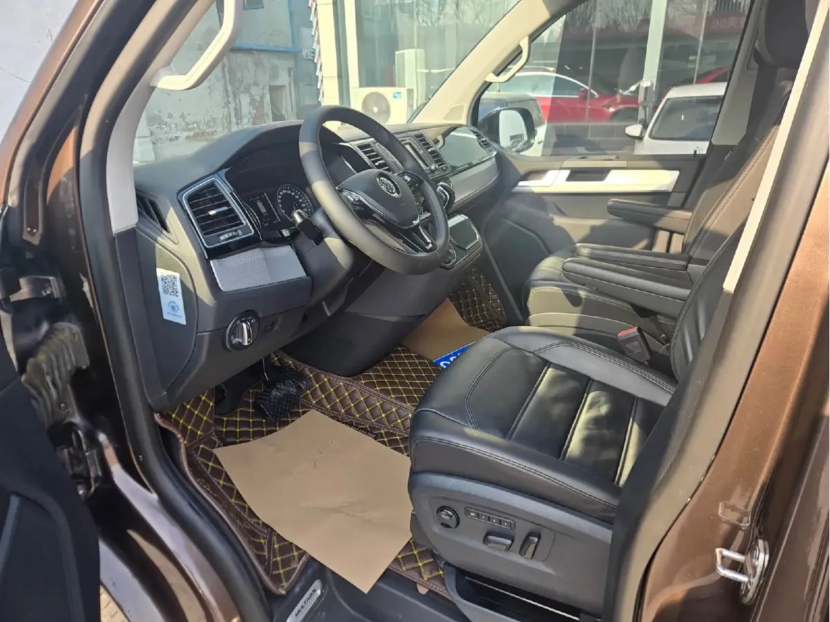 2016 Volkswagen Multivan 2.0T 204HP L4 7DCT,autocango,china used car exporter,china ev exporter,chinese used car exporter,chinese used ev exporter