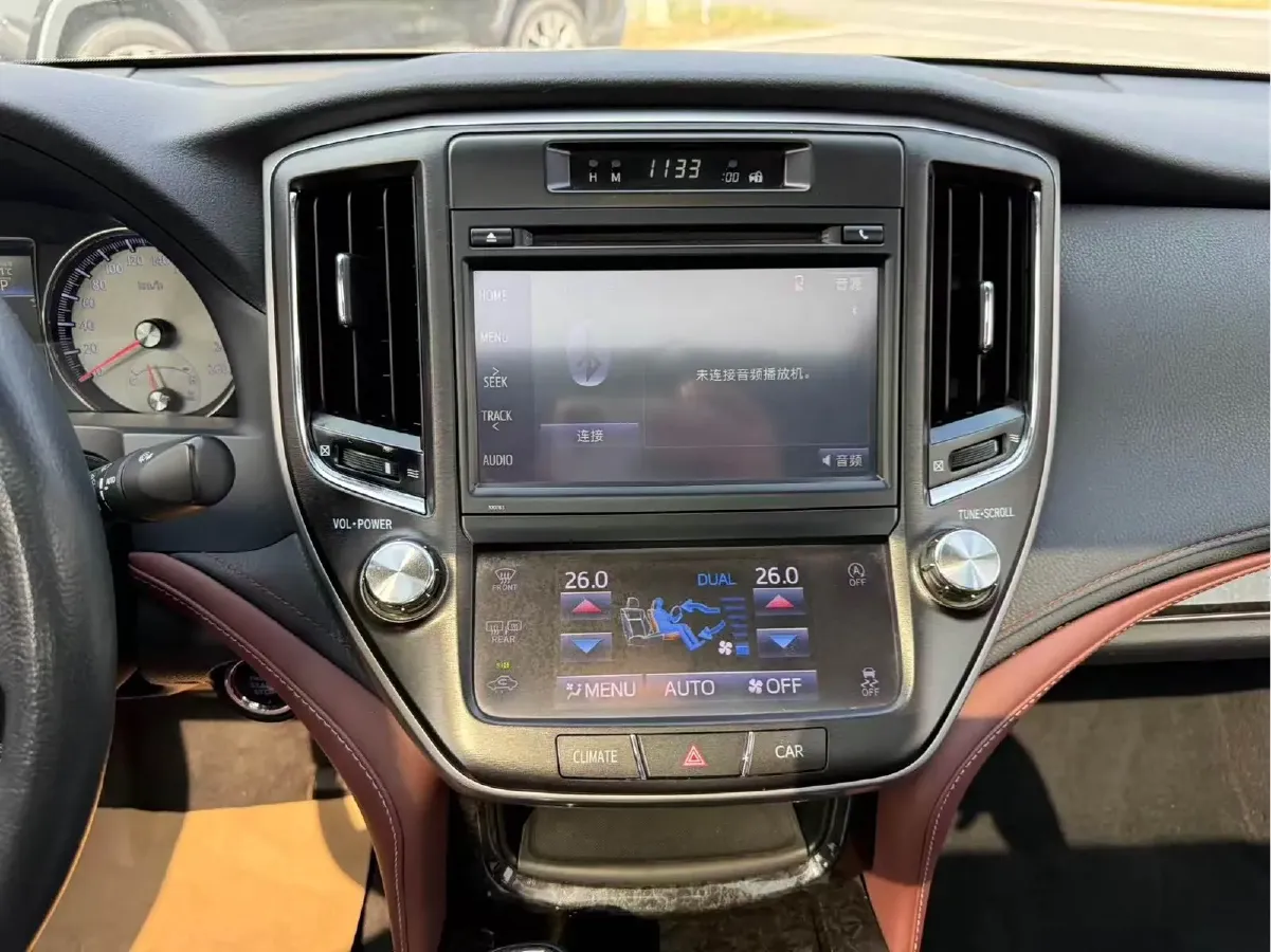 2018 Toyota Crown 2.0T 235HP L4 8AT,autocango,china used car exporter,china ev exporter,chinese used car exporter,chinese used ev exporter