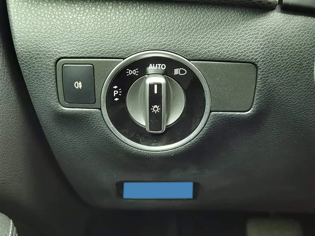 2015 Mercedes-Benz B Class 1.6T 156HP L4 7DCT,autocango,china used car exporter,china ev exporter,chinese used car exporter,chinese used ev exporter