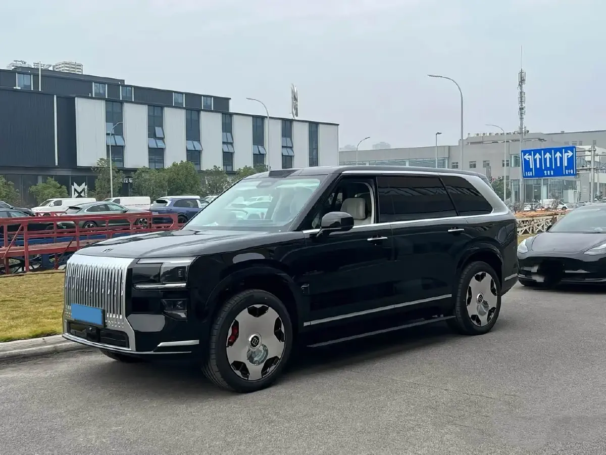 2025 Zeekr 9X 2.0T 279HP L4 1DHT PHEV