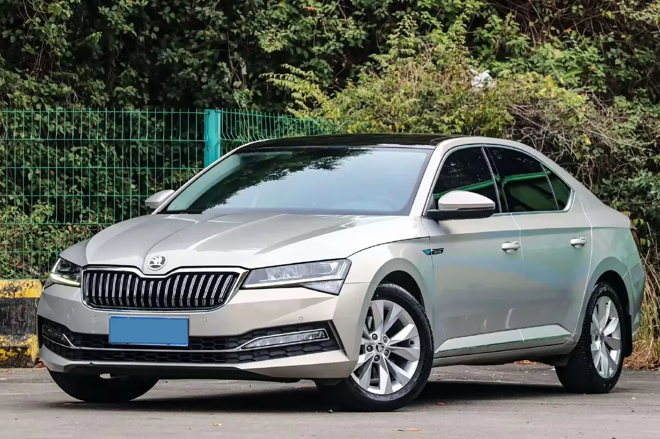 2019 Skoda Superb 1.4T 150HP L4 7DCT