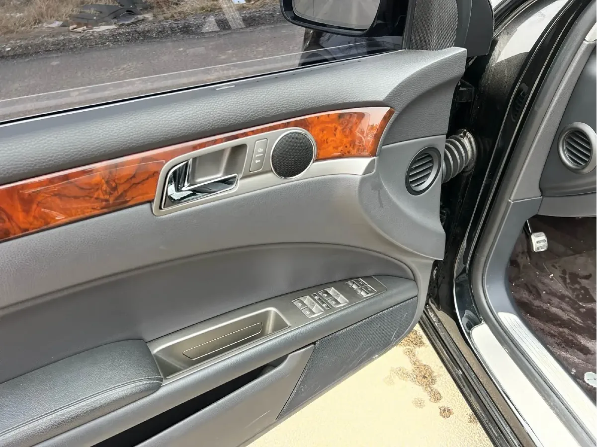 2014 Volkswagen Pheaton 3.0L 250HP V6 6AT,autocango,china used car exporter,china ev exporter,chinese used car exporter,chinese used ev exporter