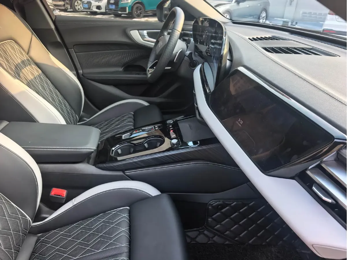 2026 Audi A5L 2.0T 204HP L4 7DCT,autocango,china used car exporter,china ev exporter,chinese used car exporter,chinese used ev exporter