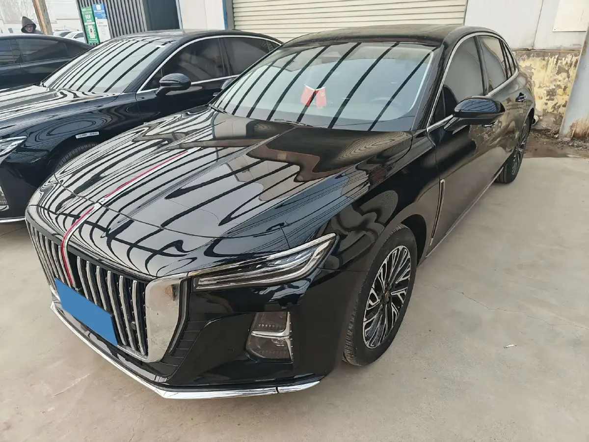 2023 HongQi H5 2.0T 224HP L4 8AT