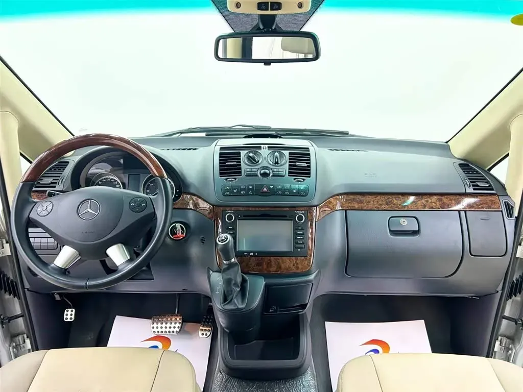 2011 Mercedes-Benz Viano 3.5L 258HP V6 5AT,autocango,china used car exporter,china ev exporter,chinese used car exporter,chinese used ev exporter