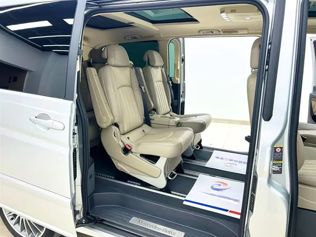 2011 Mercedes-Benz Viano 3.5L 258HP V6 5AT,autocango,china used car exporter,china ev exporter,chinese used car exporter,chinese used ev exporter