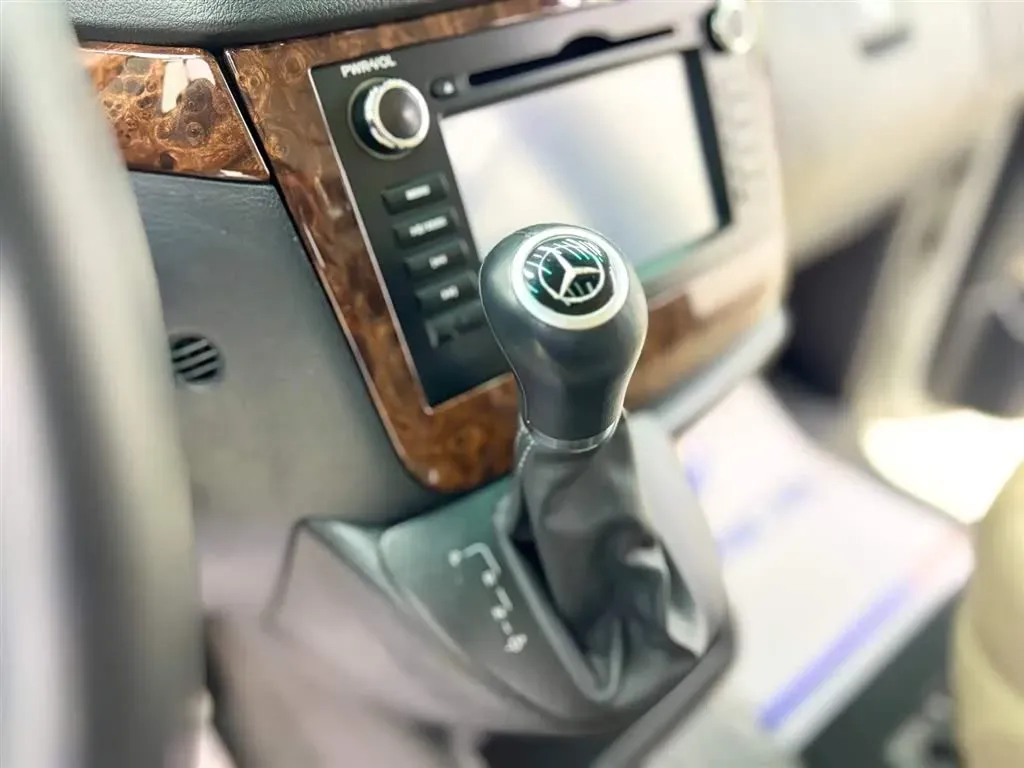 2011 Mercedes-Benz Viano 3.5L 258HP V6 5AT,autocango,china used car exporter,china ev exporter,chinese used car exporter,chinese used ev exporter