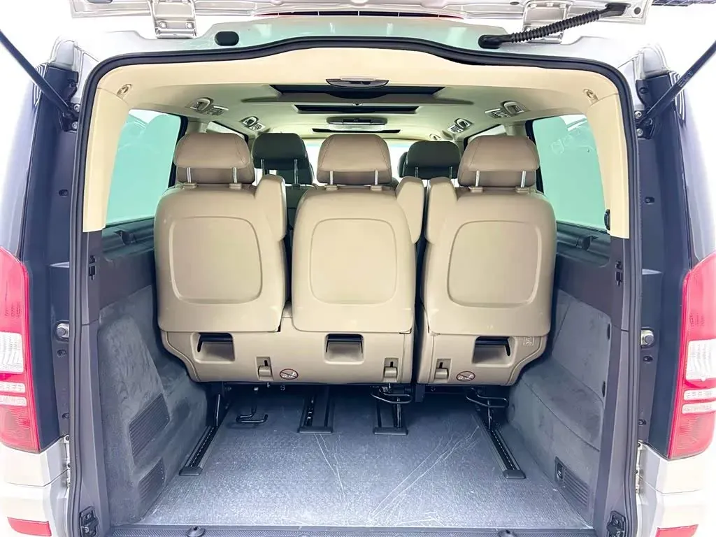 2011 Mercedes-Benz Viano 3.5L 258HP V6 5AT,autocango,china used car exporter,china ev exporter,chinese used car exporter,chinese used ev exporter