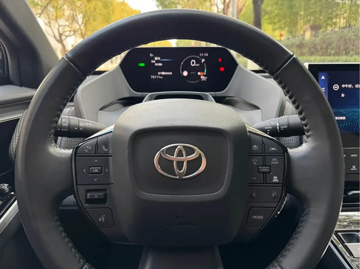 2022 Toyota bZ4X BEV 66.7KWH,autocango,china used car exporter,china ev exporter,chinese used car exporter,chinese used ev exporter