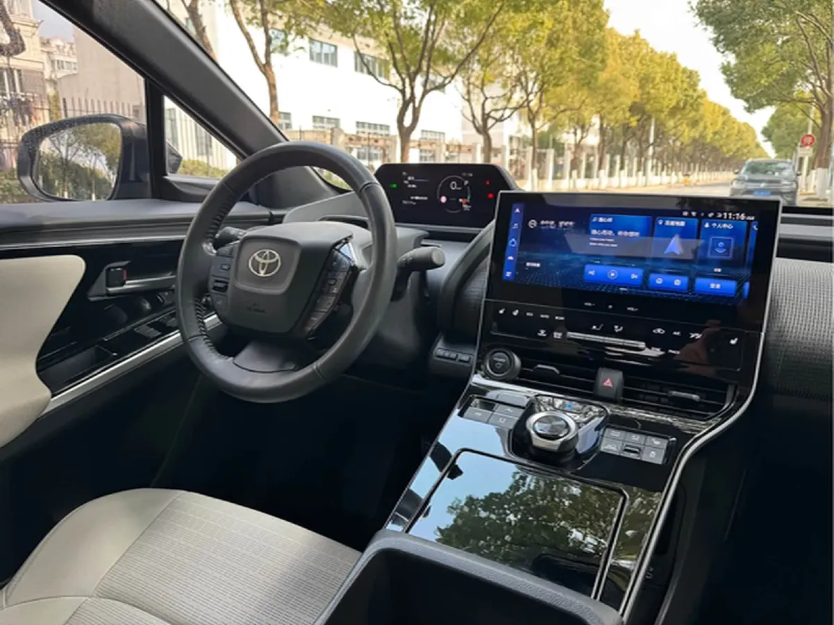 2022 Toyota bZ4X BEV 66.7KWH,autocango,china used car exporter,china ev exporter,chinese used car exporter,chinese used ev exporter