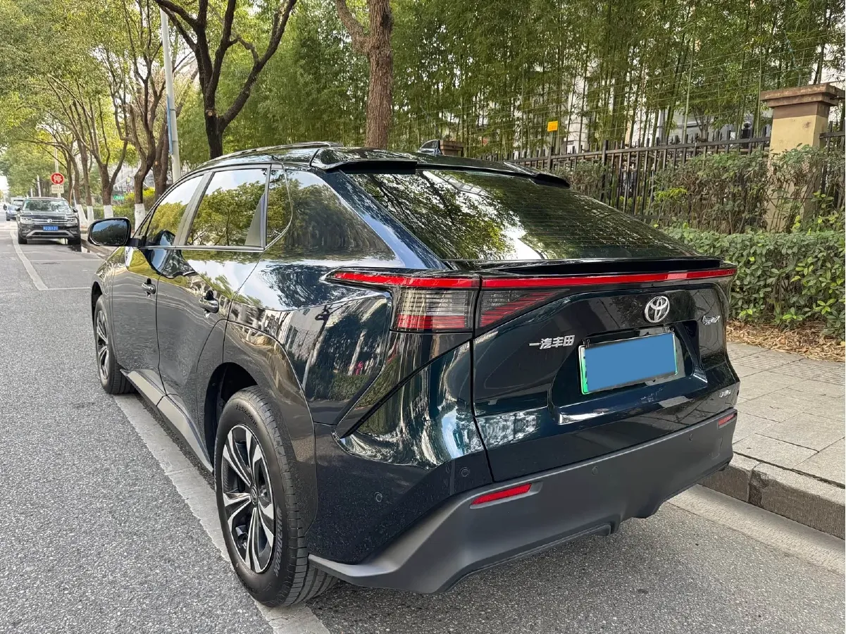 2022 Toyota bZ4X BEV 66.7KWH,autocango,china used car exporter,china ev exporter,chinese used car exporter,chinese used ev exporter