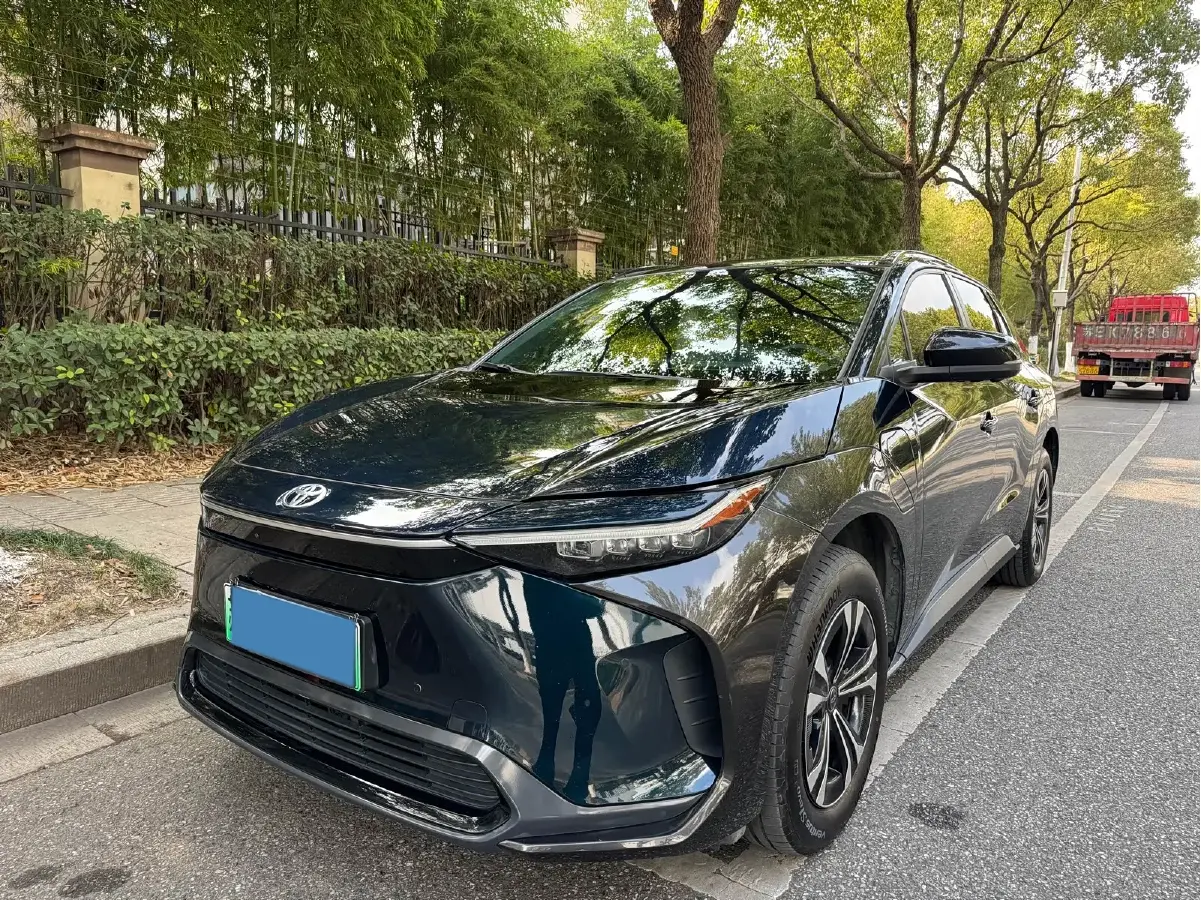2022 Toyota bZ4X BEV 66.7KWH