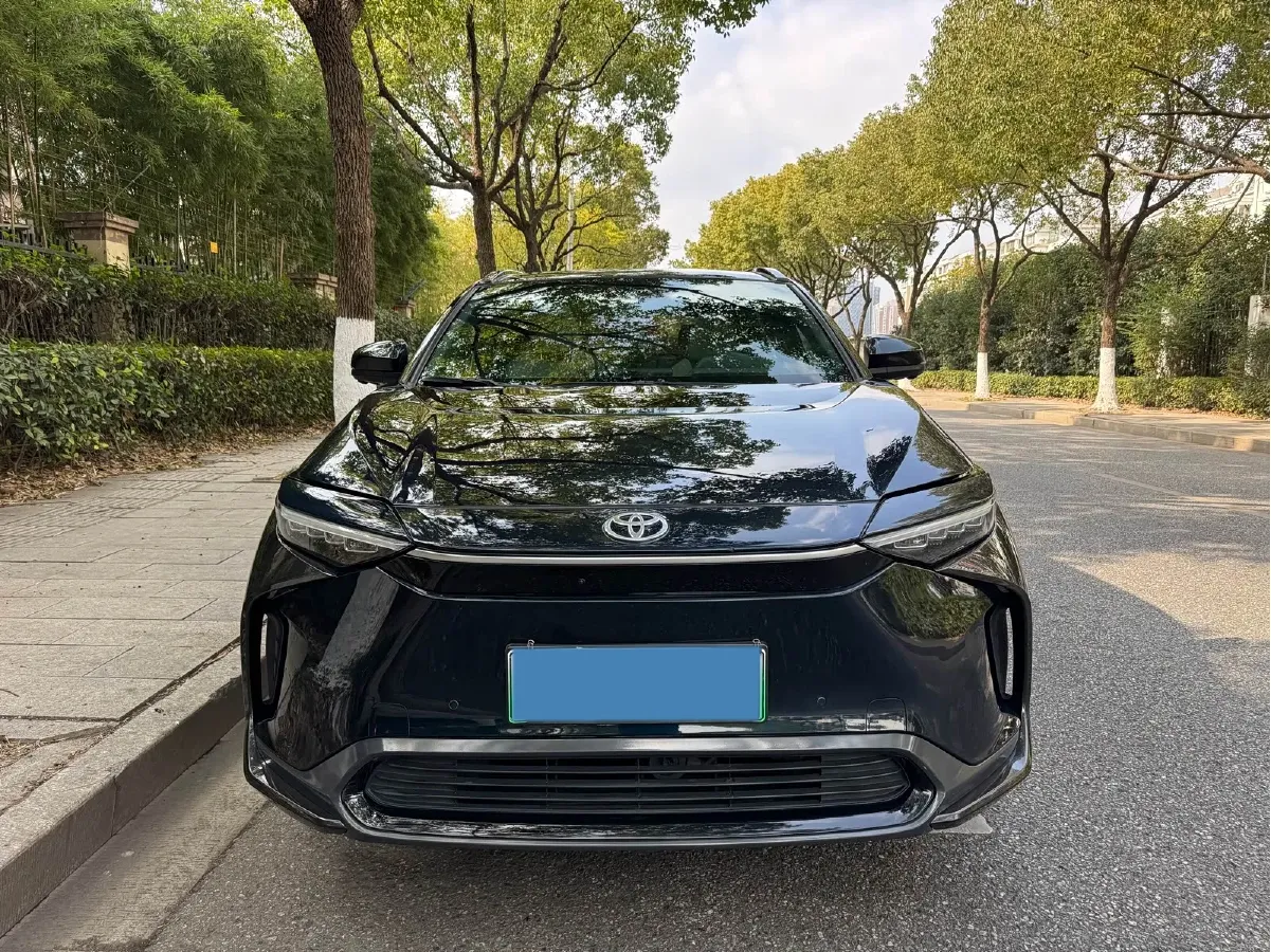 2022 Toyota bZ4X BEV 66.7KWH,autocango,china used car exporter,china ev exporter,chinese used car exporter,chinese used ev exporter