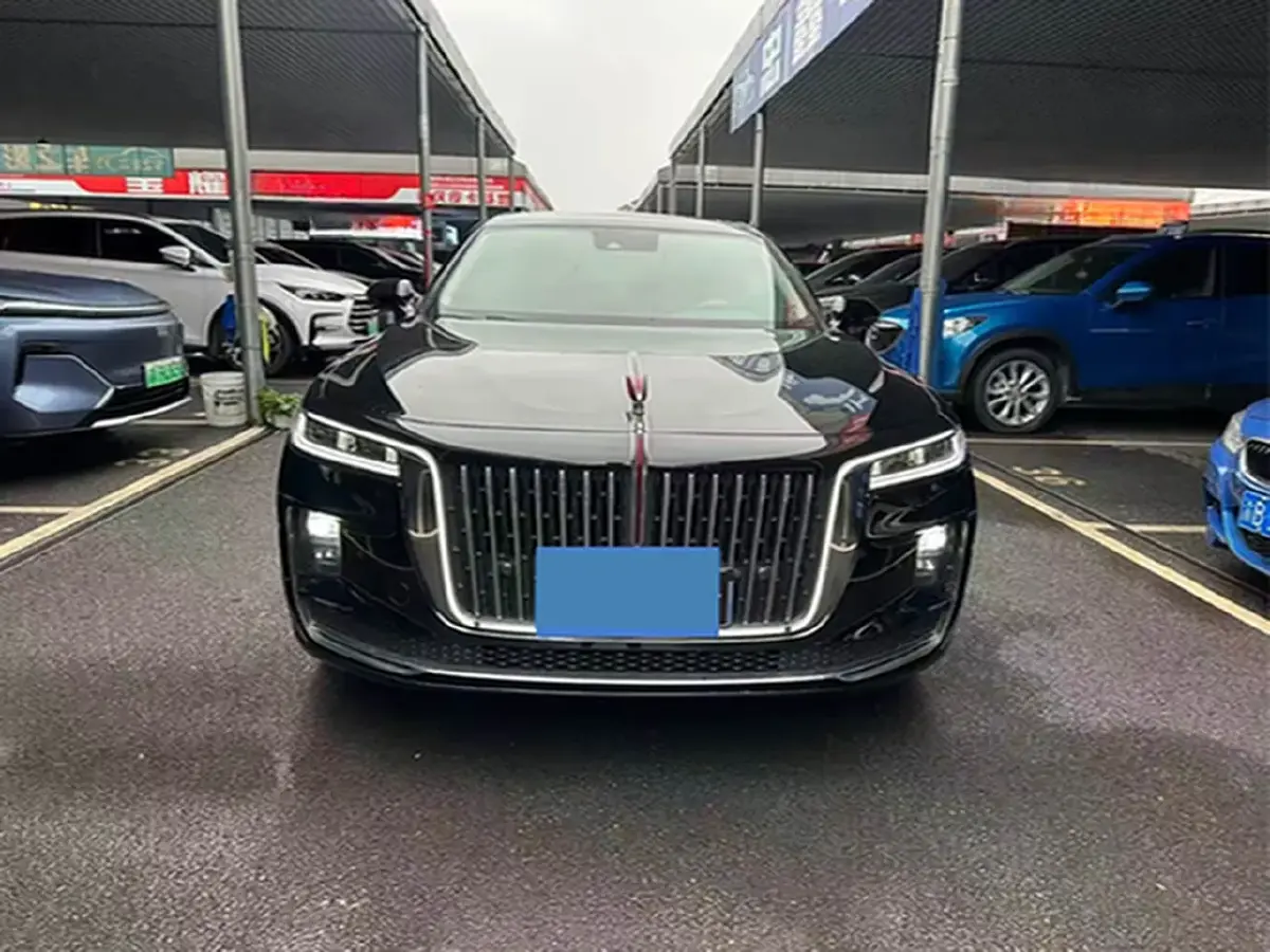 2022 HongQi H9 2.0T 252HP L4 7DCT