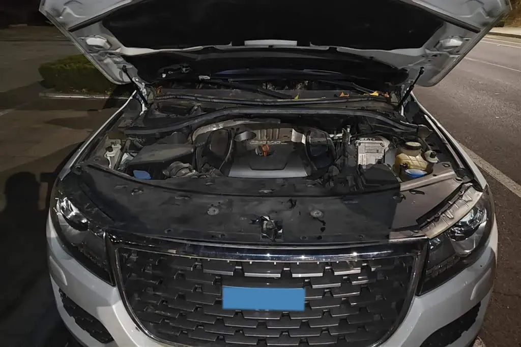 2017 Haval H8 2.0T 252HP L4 8AT,autocango,china used car exporter,china ev exporter,chinese used car exporter,chinese used ev exporter