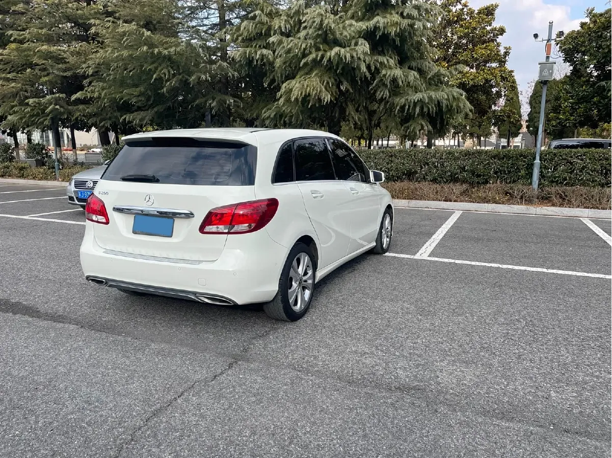 2017 Mercedes-Benz B Class 1.6T 156HP L4 7DCT,autocango,china used car exporter,china ev exporter,chinese used car exporter,chinese used ev exporter