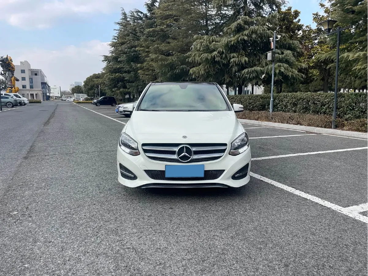 2017 Mercedes-Benz B Class 1.6T 156HP L4 7DCT,autocango,china used car exporter,china ev exporter,chinese used car exporter,chinese used ev exporter