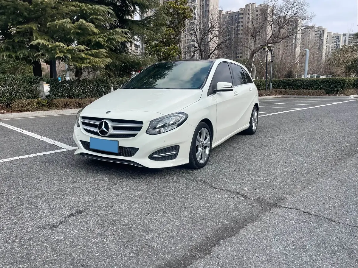 2017 Mercedes-Benz B Class 1.6T 156HP L4 7DCT
