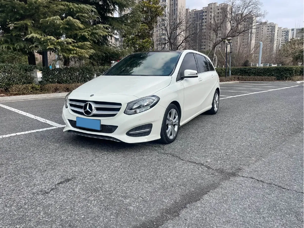 2017 Mercedes-Benz B Class 1.6T 156HP L4 7DCT,autocango,china used car exporter,china ev exporter,chinese used car exporter,chinese used ev exporter