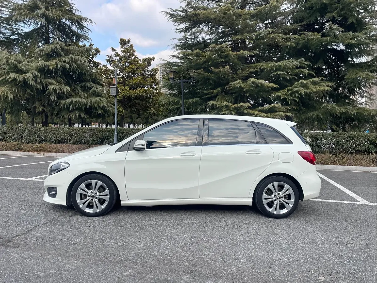 2017 Mercedes-Benz B Class 1.6T 156HP L4 7DCT,autocango,china used car exporter,china ev exporter,chinese used car exporter,chinese used ev exporter