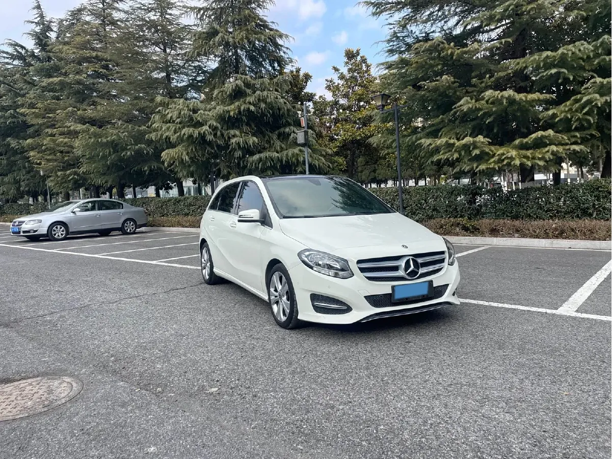 2017 Mercedes-Benz B Class 1.6T 156HP L4 7DCT,autocango,china used car exporter,china ev exporter,chinese used car exporter,chinese used ev exporter