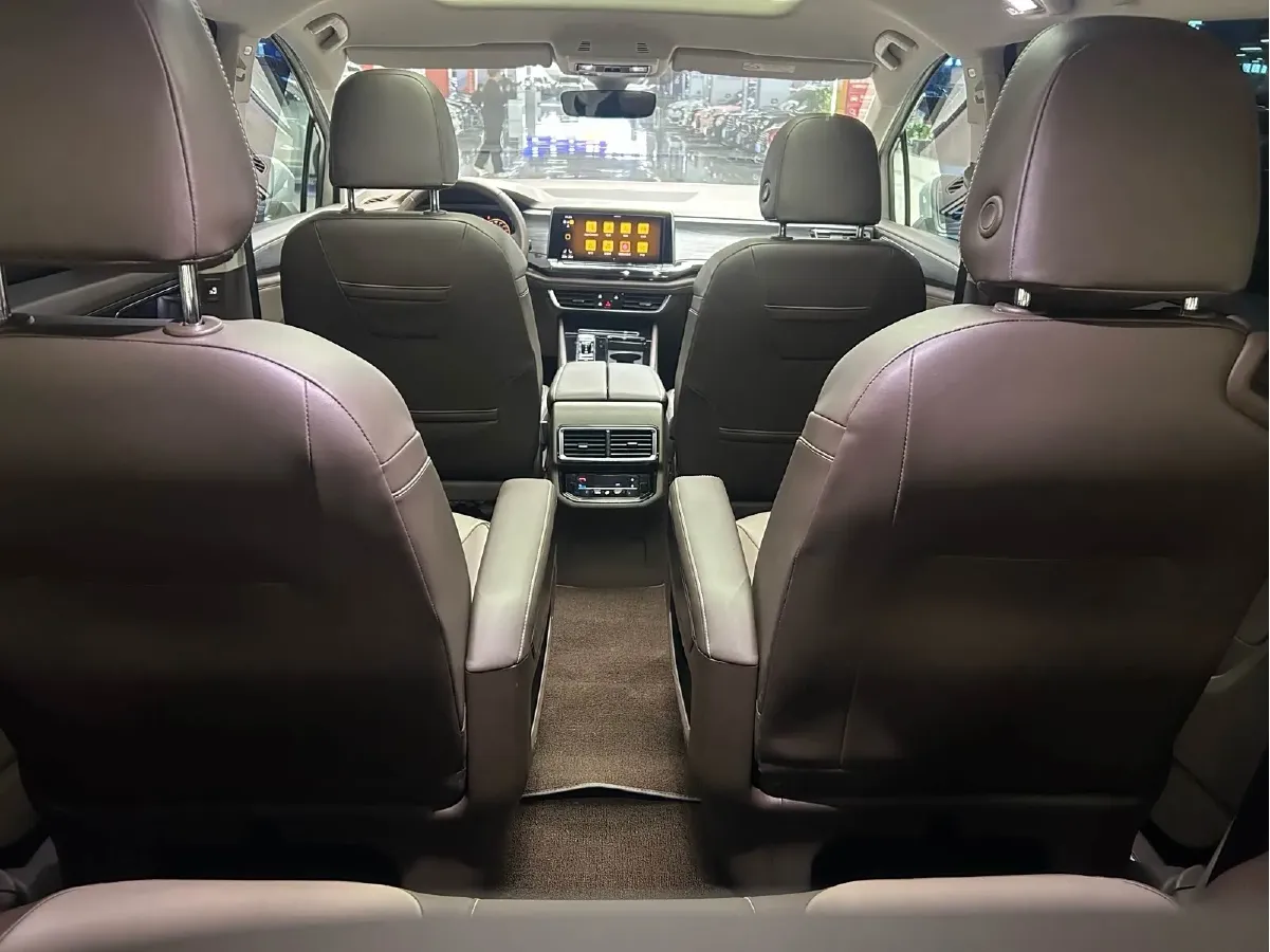 2024 Volkswagen Viloran 2.0T 186HP L4 7DCT,autocango,china used car exporter,china ev exporter,chinese used car exporter,chinese used ev exporter