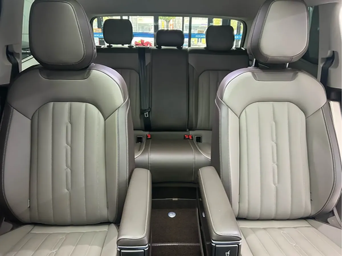 2024 Volkswagen Viloran 2.0T 186HP L4 7DCT,autocango,china used car exporter,china ev exporter,chinese used car exporter,chinese used ev exporter