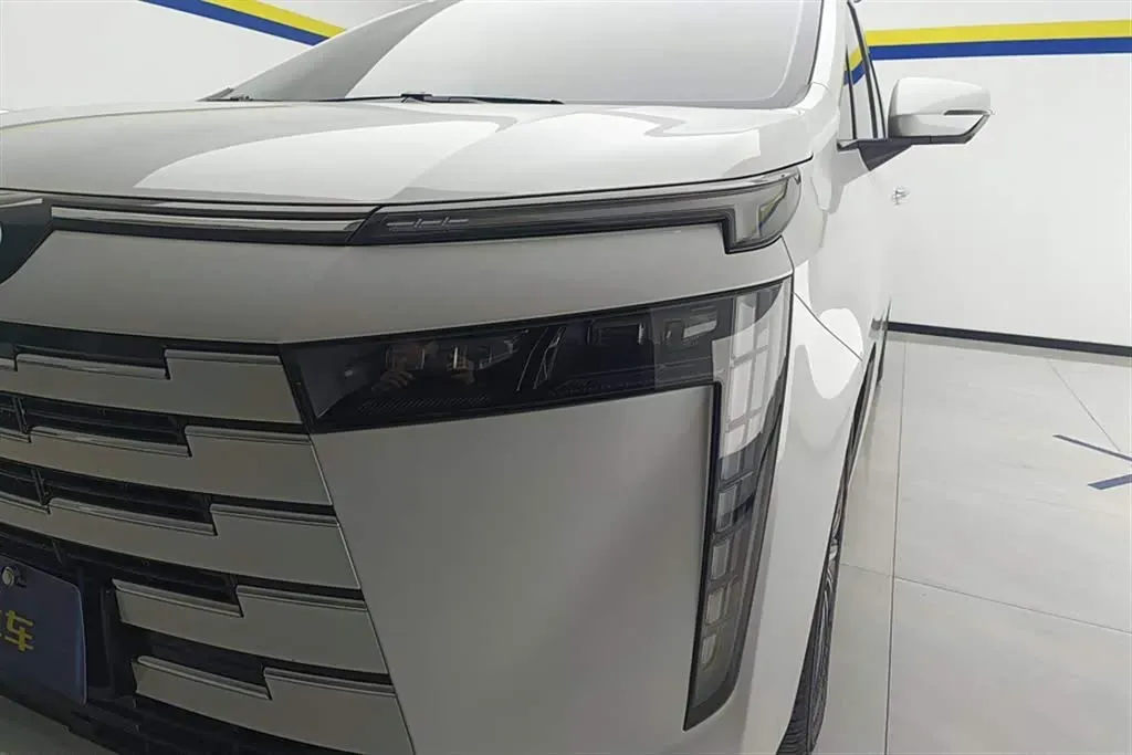 2024 GAC Trumpchi E8 2.0L 140HP L4 2DHT Hybrid,autocango,china used car exporter,china ev exporter,chinese used car exporter,chinese used ev exporter