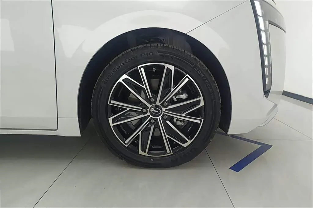 2024 GAC Trumpchi E8 2.0L 140HP L4 2DHT Hybrid,autocango,china used car exporter,china ev exporter,chinese used car exporter,chinese used ev exporter