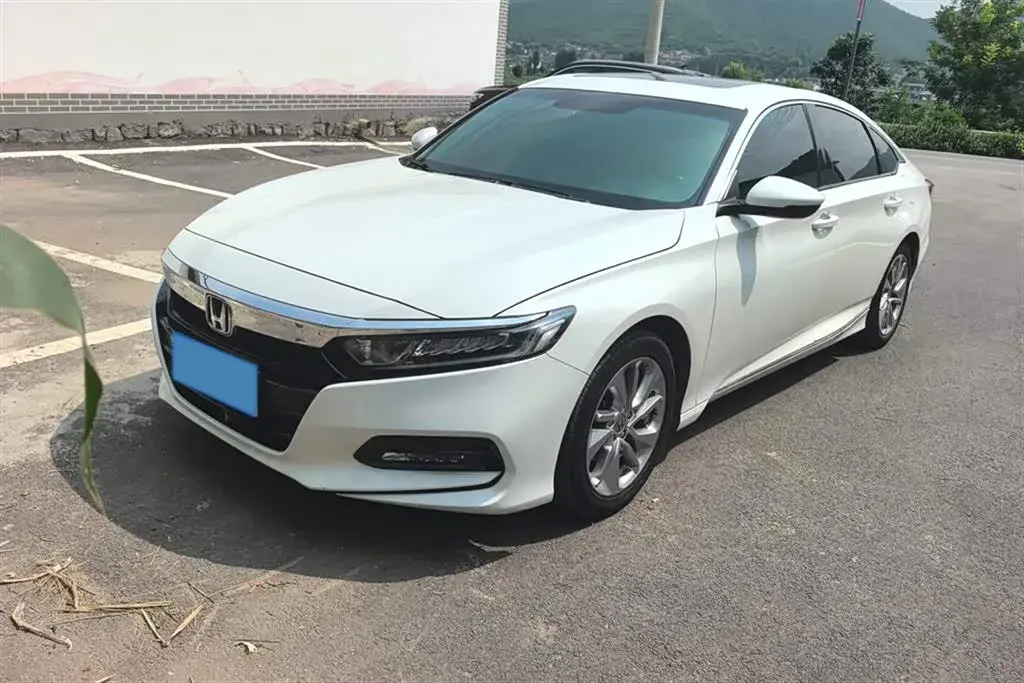 2018 Honda Accord 1.5T 194HP L4 CVT