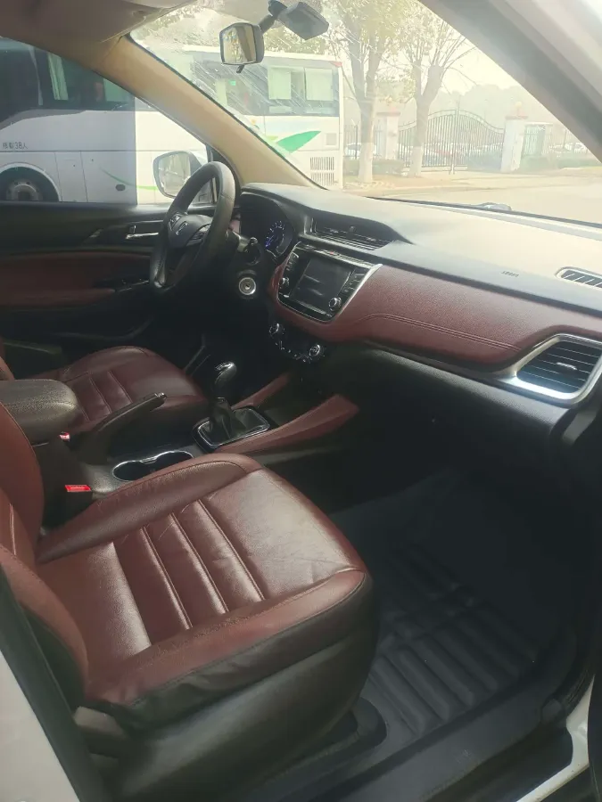 2017 ChangAn Linmax 1.6L 125HP L4 5MT,autocango,china used car exporter,china ev exporter,chinese used car exporter,chinese used ev exporter