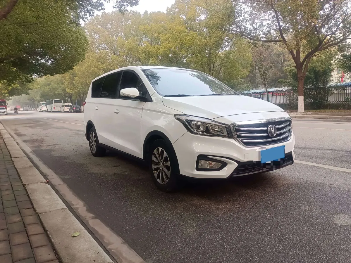 2017 ChangAn Linmax 1.6L 125HP L4 5MT,autocango,china used car exporter,china ev exporter,chinese used car exporter,chinese used ev exporter