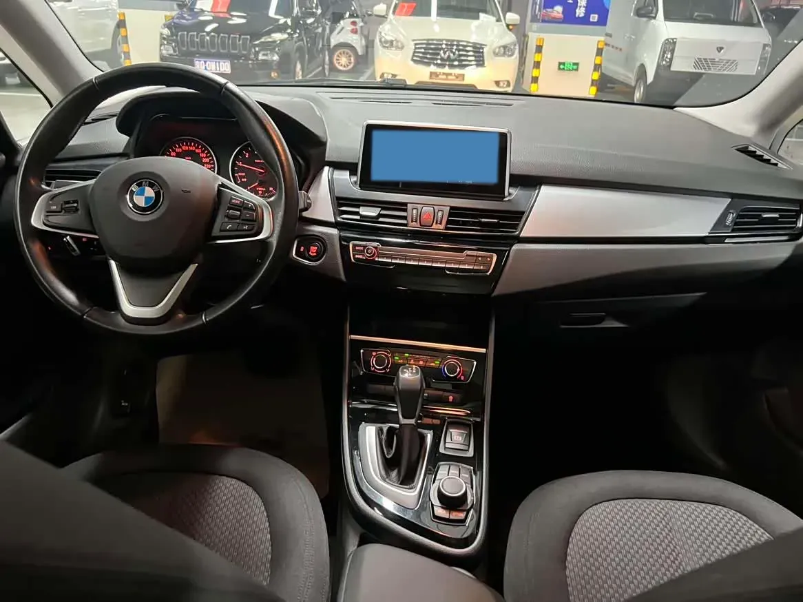 2016 BMW 2 Series Wagon 1.5T 136HP L3 6AT,autocango,china used car exporter,china ev exporter,chinese used car exporter,chinese used ev exporter