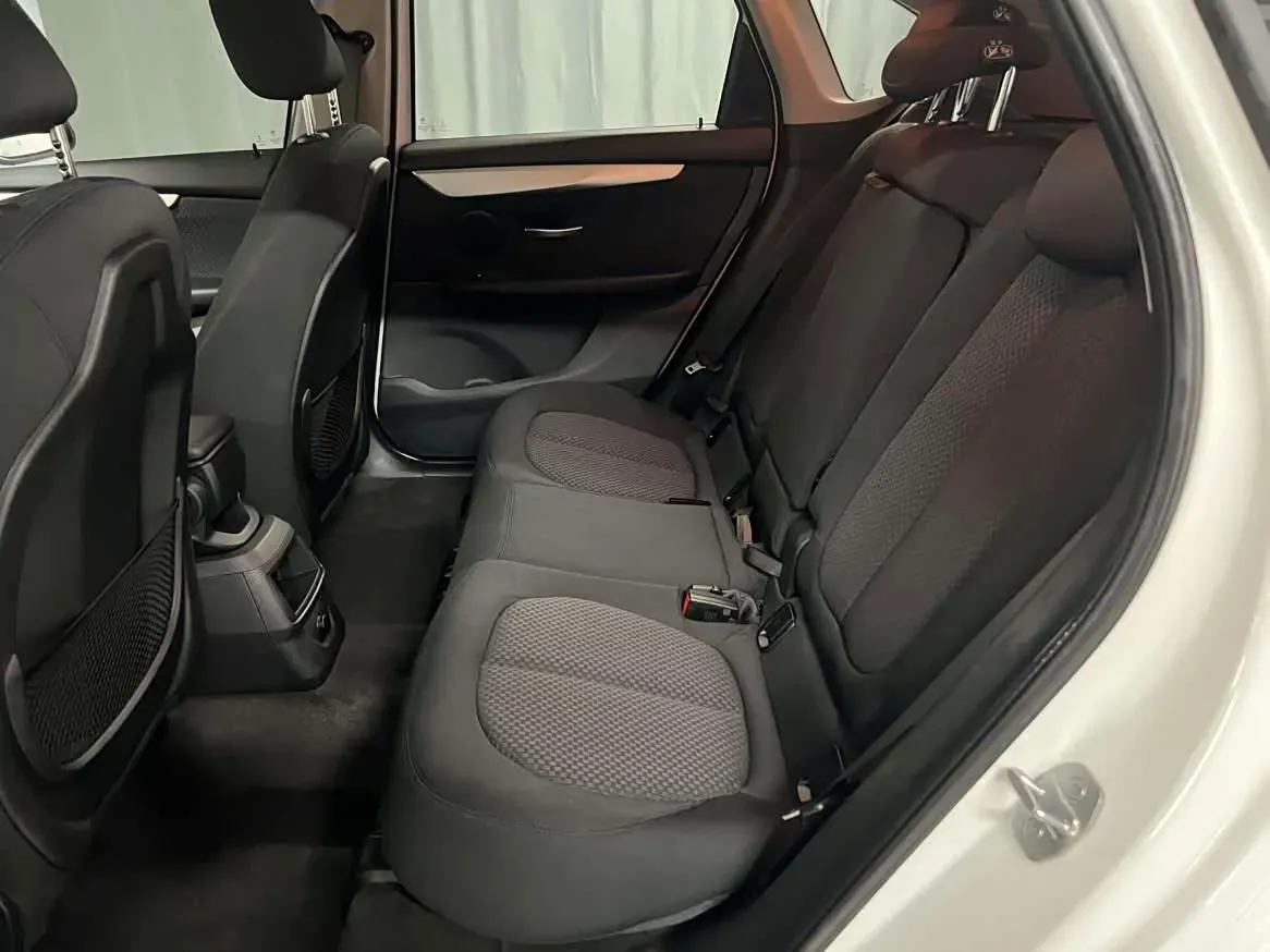 2016 BMW 2 Series Wagon 1.5T 136HP L3 6AT,autocango,china used car exporter,china ev exporter,chinese used car exporter,chinese used ev exporter