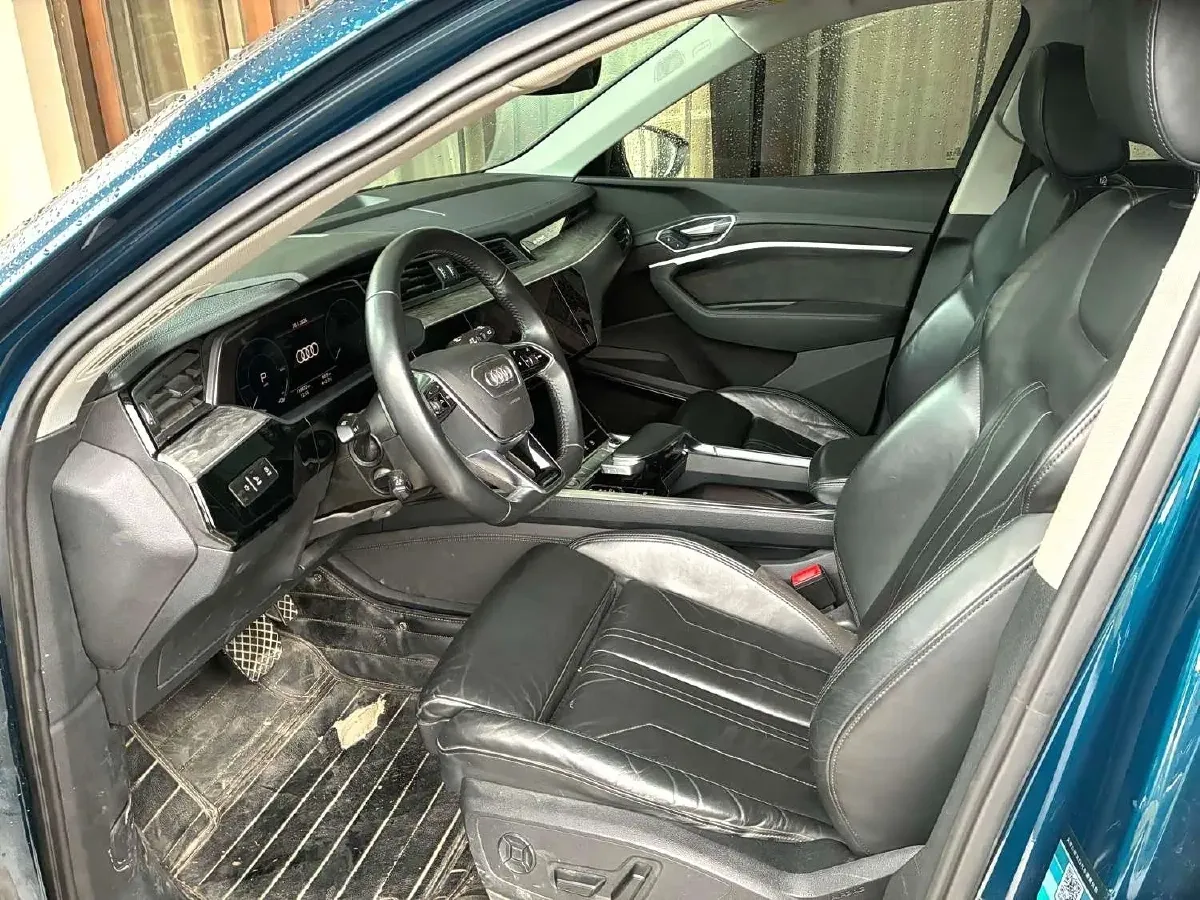 2019 Audi e-tron 2AT BEV 95KWH,autocango,china used car exporter,china ev exporter,chinese used car exporter,chinese used ev exporter