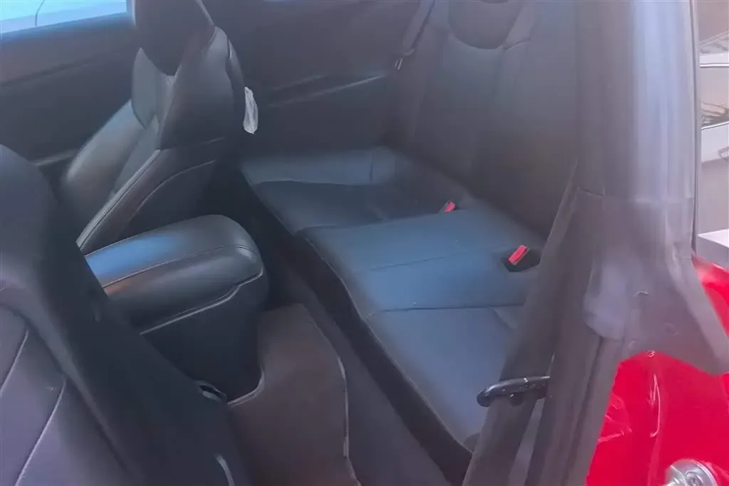 2009 Hyundai Rohens-Coupe 2.0T 210HP L4 5AT,autocango,china used car exporter,china ev exporter,chinese used car exporter,chinese used ev exporter