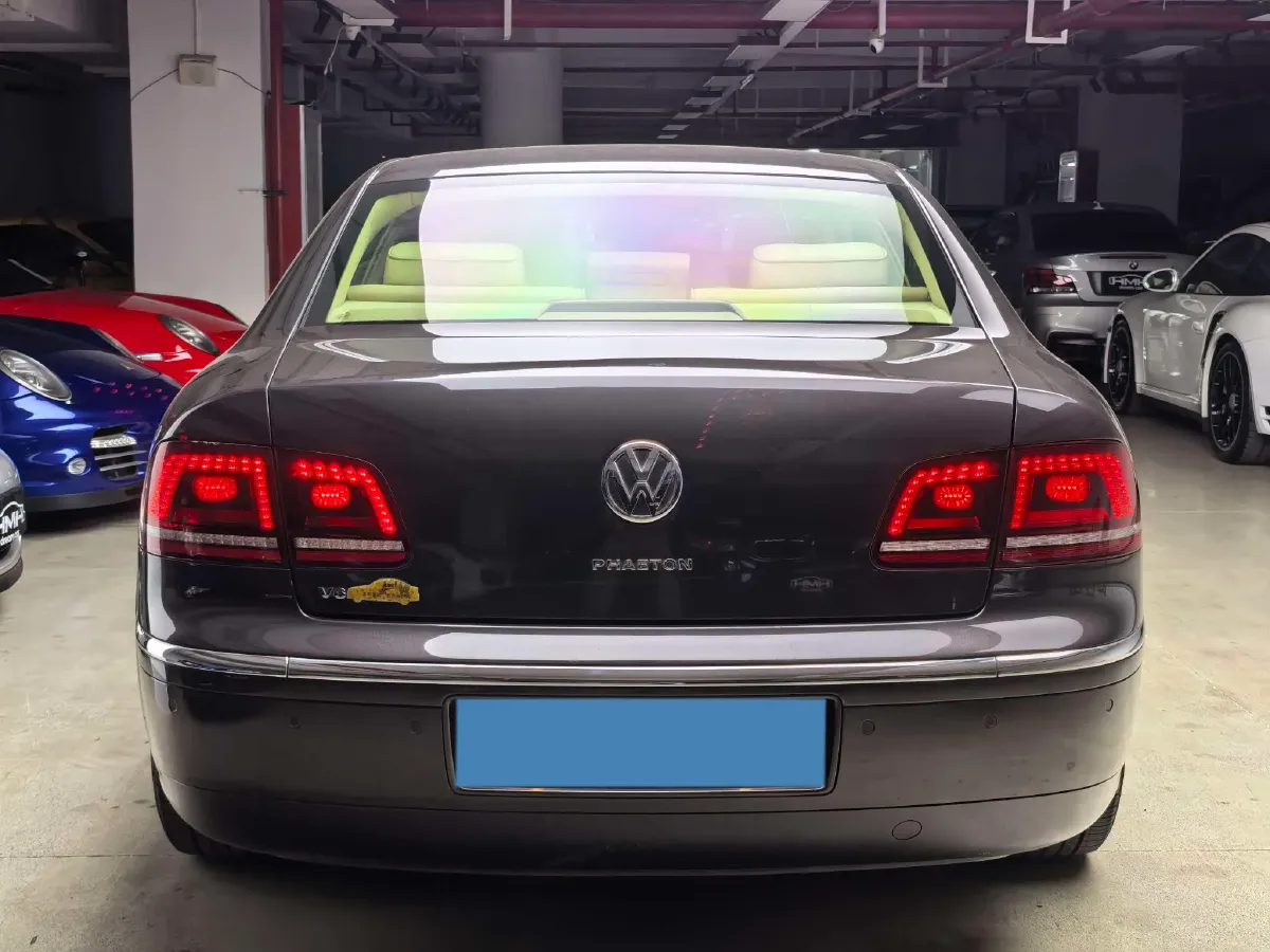 2012 Volkswagen Pheaton 3.0L 250HP V6 6AT,autocango,china used car exporter,china ev exporter,chinese used car exporter,chinese used ev exporter