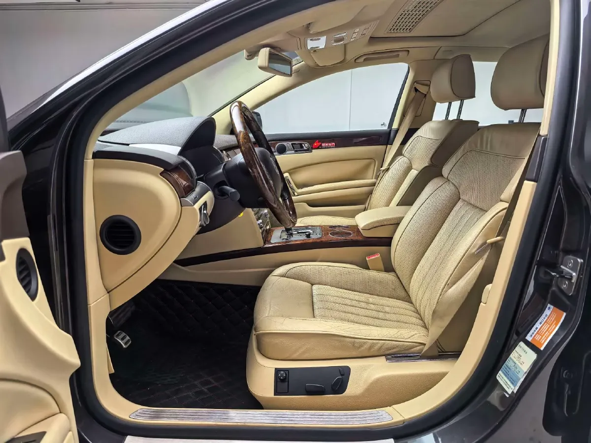 2012 Volkswagen Pheaton 3.0L 250HP V6 6AT,autocango,china used car exporter,china ev exporter,chinese used car exporter,chinese used ev exporter