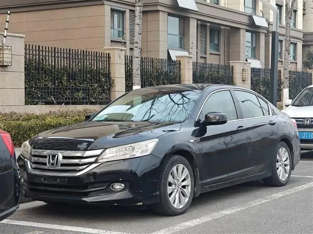 2014 Honda Accord 2.4L 186HP L4 CVT
